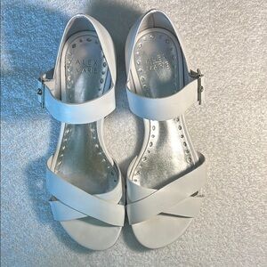 Alex Marie Ladies Size 8.5M White Sandals with Ankle Strap
